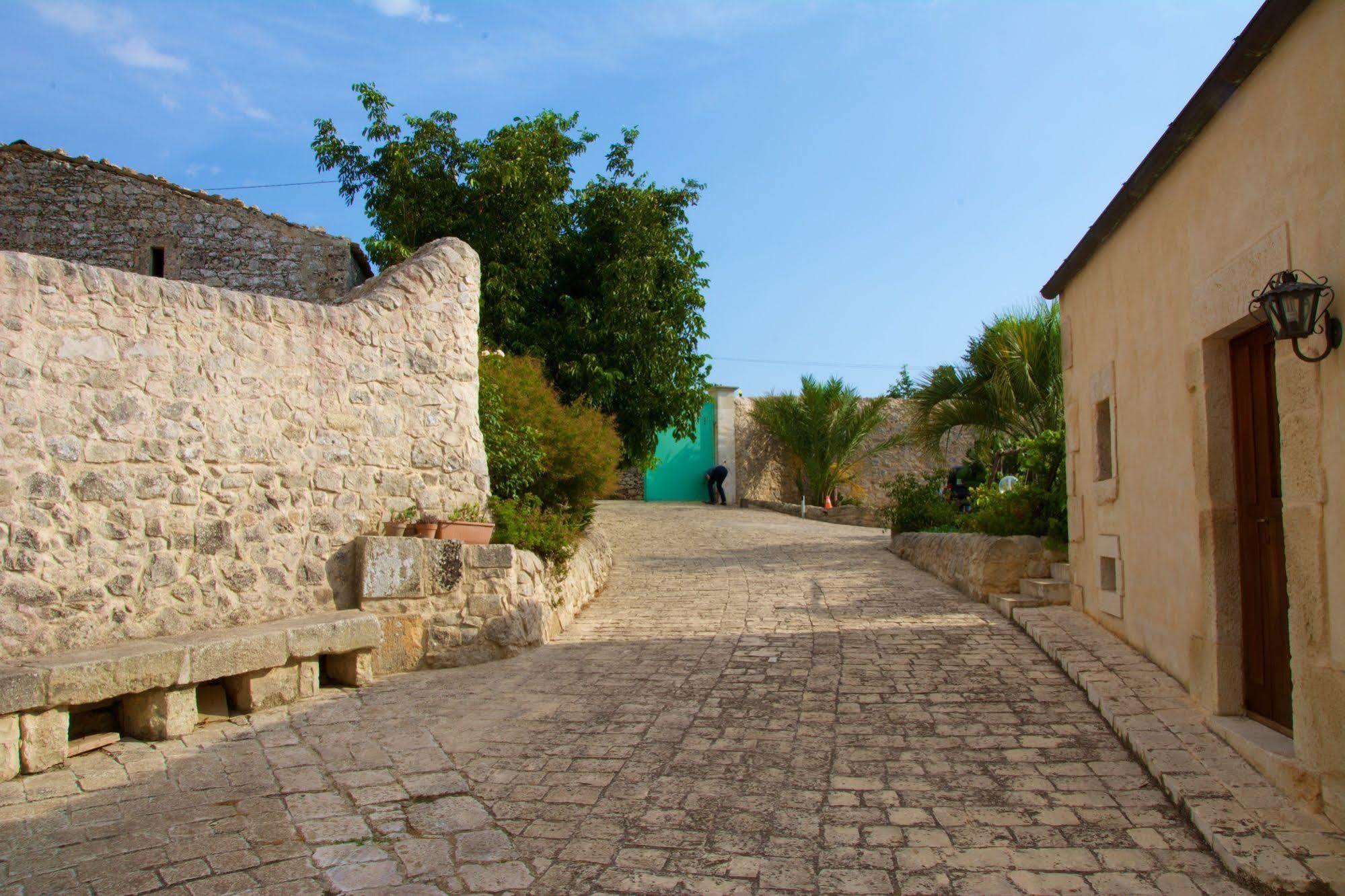 Relais Cimillà B&B Ragusa Ngoại thất bức ảnh