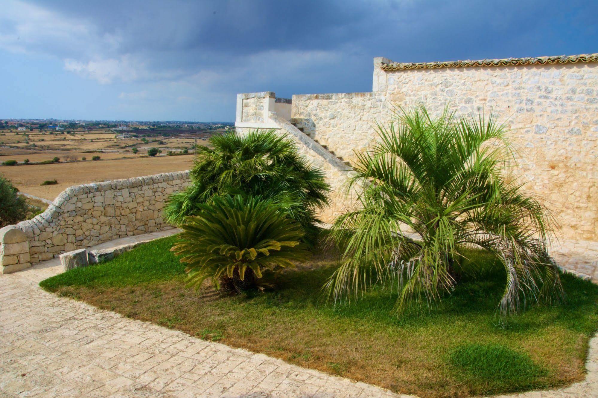 Relais Cimillà B&B Ragusa Ngoại thất bức ảnh